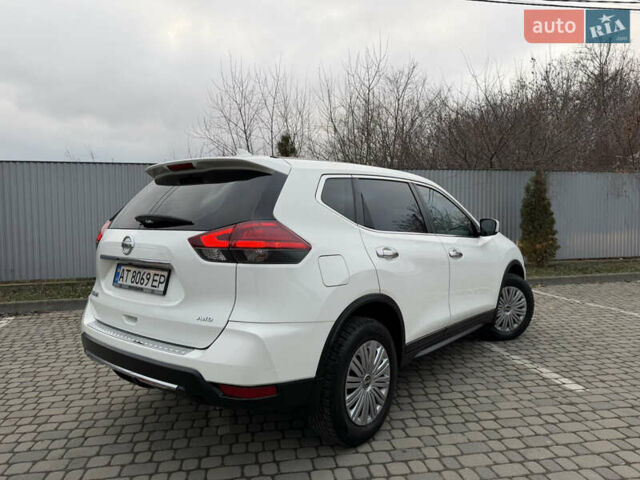 Белый Ниссан Rogue, объемом двигателя 2.5 л и пробегом 50 тыс. км за 16499 $, фото 21 на Automoto.ua