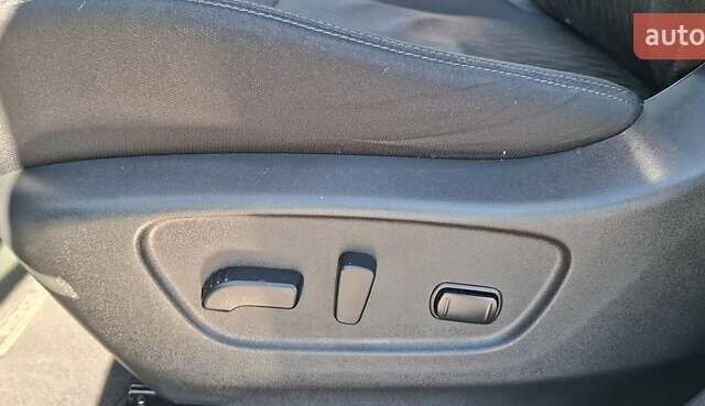 Білий Ніссан Rogue, об'ємом двигуна 2.49 л та пробігом 67 тис. км за 17400 $, фото 41 на Automoto.ua