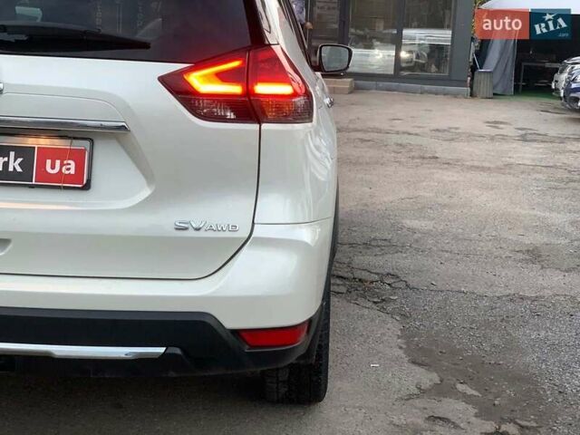 Белый Ниссан Rogue, объемом двигателя 2.5 л и пробегом 144 тыс. км за 14890 $, фото 12 на Automoto.ua