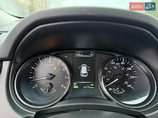 Белый Ниссан Rogue, объемом двигателя 2.5 л и пробегом 50 тыс. км за 16499 $, фото 48 на Automoto.ua