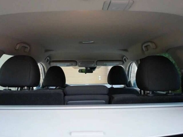 Белый Ниссан Rogue, объемом двигателя 2.5 л и пробегом 84 тыс. км за 14000 $, фото 10 на Automoto.ua