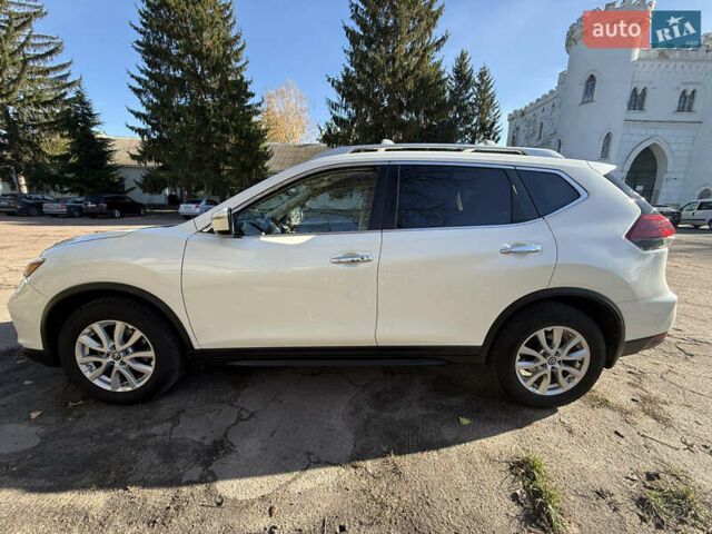 Белый Ниссан Rogue, объемом двигателя 2.49 л и пробегом 83 тыс. км за 16600 $, фото 4 на Automoto.ua
