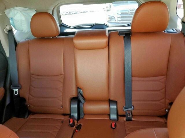 Белый Ниссан Rogue, объемом двигателя 2.5 л и пробегом 55 тыс. км за 2500 $, фото 8 на Automoto.ua