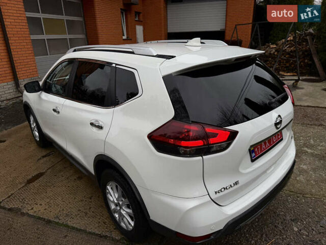 Белый Ниссан Rogue, объемом двигателя 2.5 л и пробегом 138 тыс. км за 13900 $, фото 23 на Automoto.ua