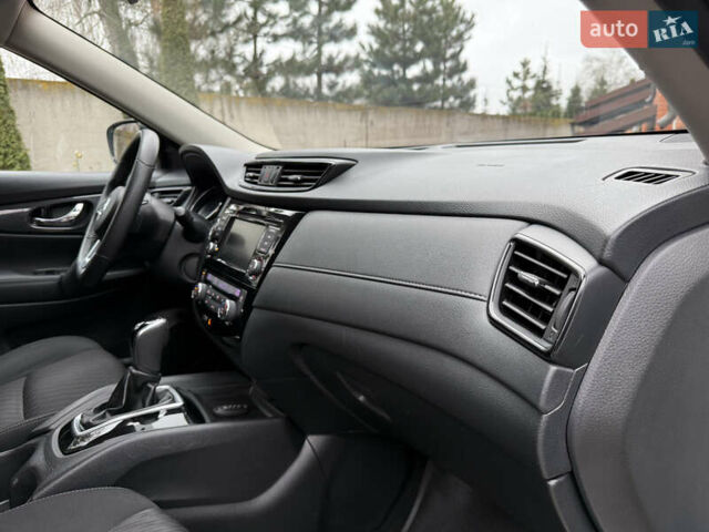 Белый Ниссан Rogue, объемом двигателя 2.5 л и пробегом 138 тыс. км за 13900 $, фото 42 на Automoto.ua