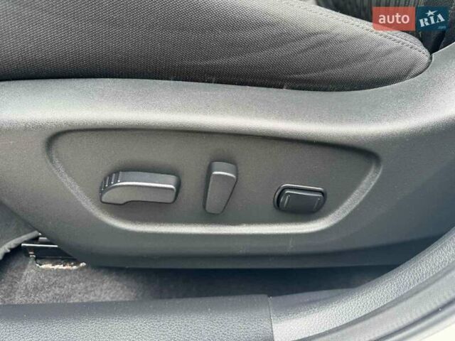 Білий Ніссан Rogue, об'ємом двигуна 2.49 л та пробігом 104 тис. км за 16500 $, фото 14 на Automoto.ua