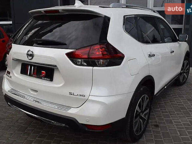 Білий Ніссан Rogue, об'ємом двигуна 2.49 л та пробігом 105 тис. км за 17500 $, фото 5 на Automoto.ua