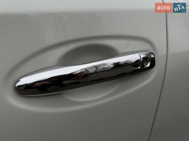 Белый Ниссан Rogue, объемом двигателя 2.5 л и пробегом 138 тыс. км за 13900 $, фото 59 на Automoto.ua