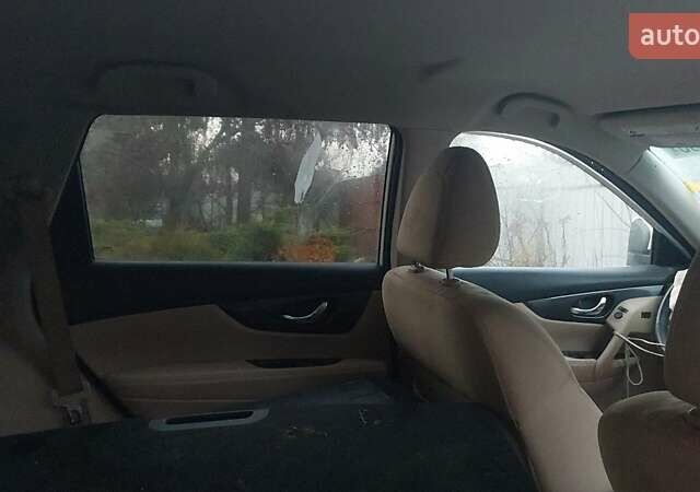 Белый Ниссан Rogue, объемом двигателя 2.49 л и пробегом 81 тыс. км за 7500 $, фото 7 на Automoto.ua