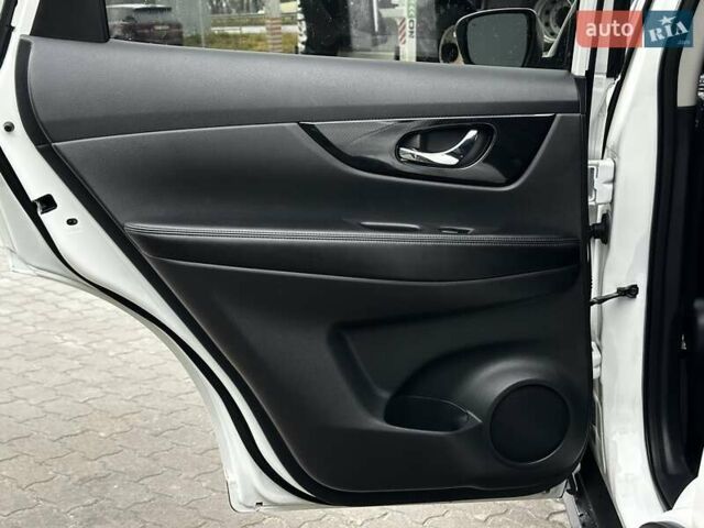 Белый Ниссан Rogue, объемом двигателя 2.49 л и пробегом 86 тыс. км за 20999 $, фото 37 на Automoto.ua