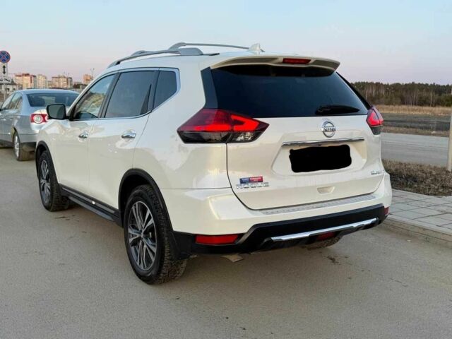 Белый Ниссан Rogue, объемом двигателя 2.5 л и пробегом 126 тыс. км за 14800 $, фото 2 на Automoto.ua