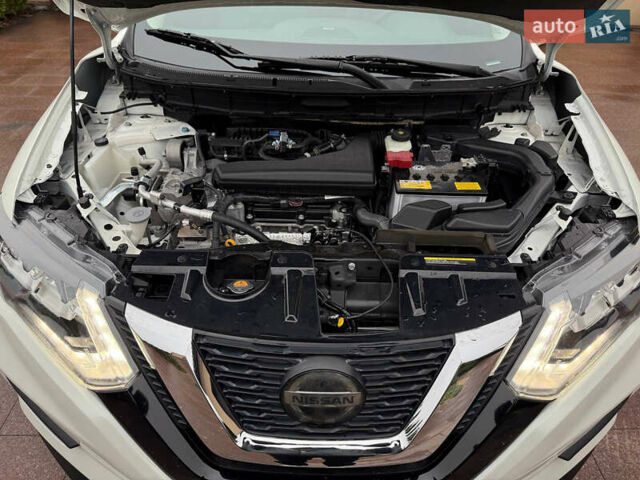 Белый Ниссан Rogue, объемом двигателя 2.49 л и пробегом 117 тыс. км за 17800 $, фото 19 на Automoto.ua
