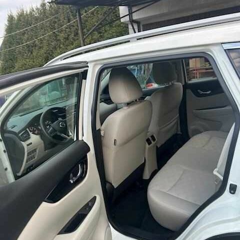 Белый Ниссан Rogue, объемом двигателя 2 л и пробегом 103 тыс. км за 11400 $, фото 7 на Automoto.ua