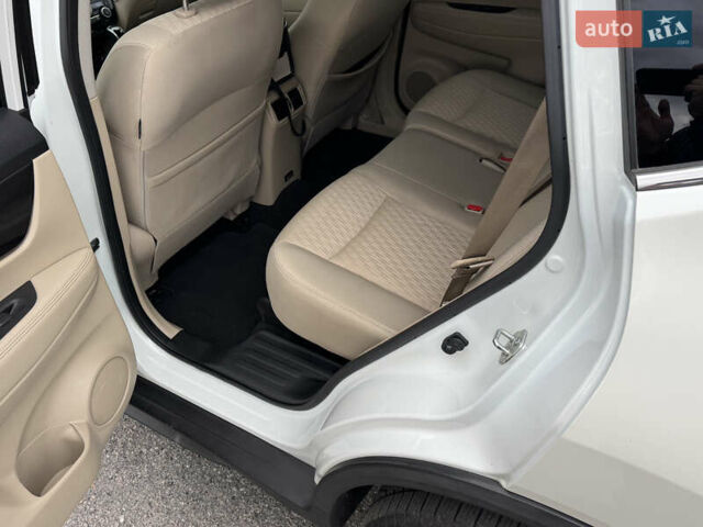 Белый Ниссан Rogue, объемом двигателя 2.49 л и пробегом 132 тыс. км за 16700 $, фото 43 на Automoto.ua