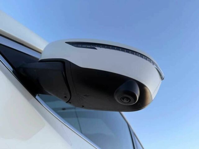 Белый Ниссан Rogue, объемом двигателя 2.5 л и пробегом 126 тыс. км за 14800 $, фото 7 на Automoto.ua