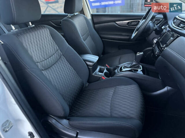 Білий Ніссан Rogue, об'ємом двигуна 2.49 л та пробігом 90 тис. км за 14200 $, фото 45 на Automoto.ua