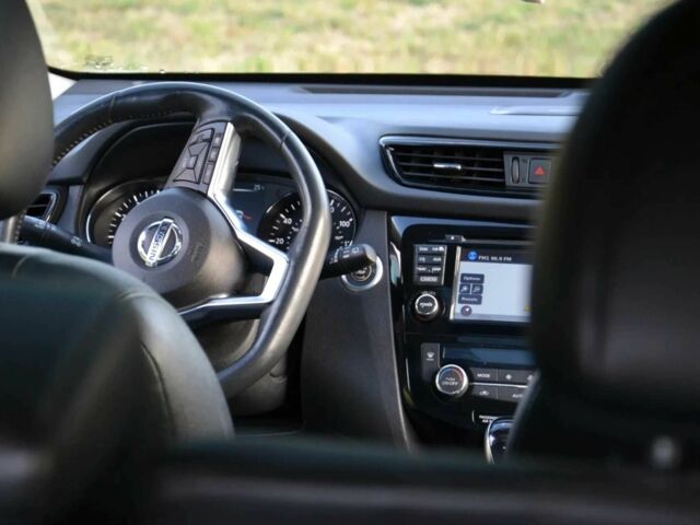 Білий Ніссан Rogue, об'ємом двигуна 2.5 л та пробігом 76 тис. км за 11000 $, фото 16 на Automoto.ua