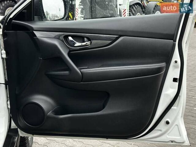 Белый Ниссан Rogue, объемом двигателя 2.49 л и пробегом 86 тыс. км за 20999 $, фото 40 на Automoto.ua