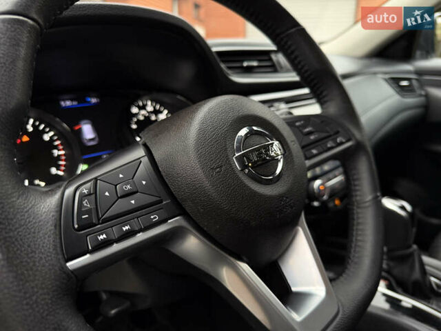 Белый Ниссан Rogue, объемом двигателя 2.5 л и пробегом 138 тыс. км за 13900 $, фото 37 на Automoto.ua