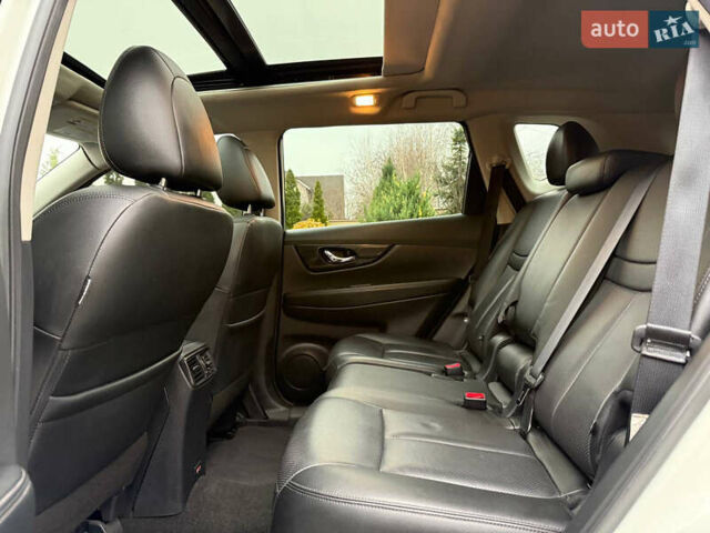 Белый Ниссан Rogue, объемом двигателя 2.49 л и пробегом 117 тыс. км за 17800 $, фото 12 на Automoto.ua