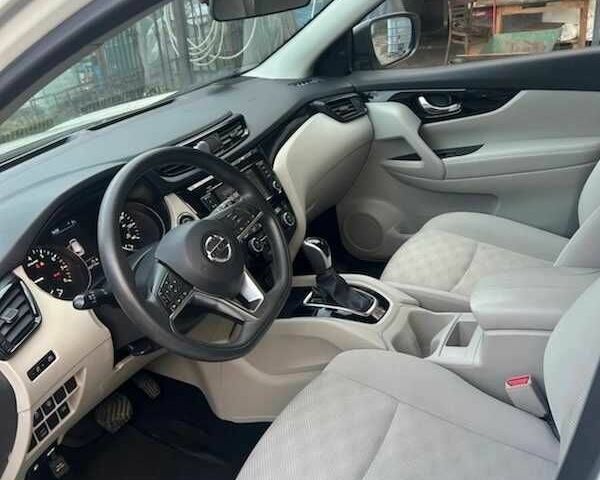 Белый Ниссан Rogue, объемом двигателя 2 л и пробегом 103 тыс. км за 11400 $, фото 6 на Automoto.ua