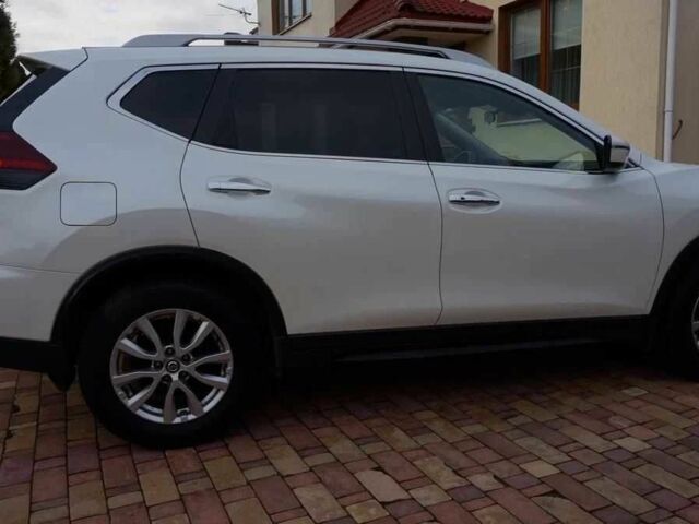 Белый Ниссан Rogue, объемом двигателя 2.5 л и пробегом 84 тыс. км за 14000 $, фото 7 на Automoto.ua