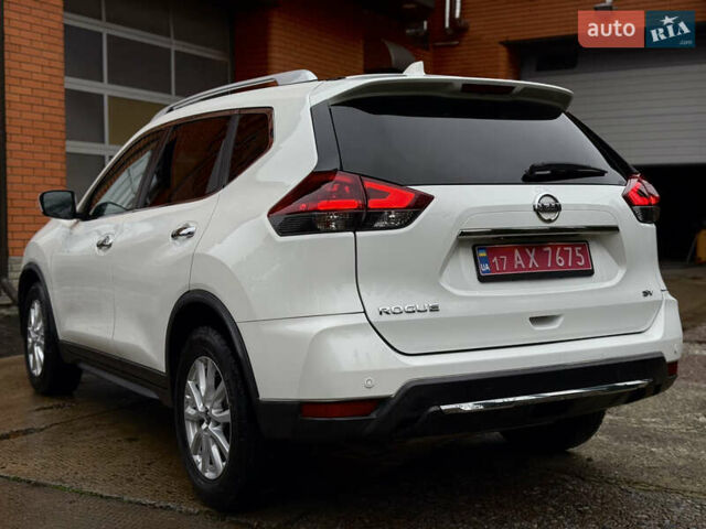 Белый Ниссан Rogue, объемом двигателя 2.5 л и пробегом 138 тыс. км за 13900 $, фото 15 на Automoto.ua