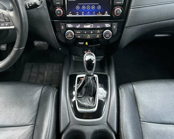 Белый Ниссан Rogue, объемом двигателя 2.49 л и пробегом 164 тыс. км за 14500 $, фото 14 на Automoto.ua