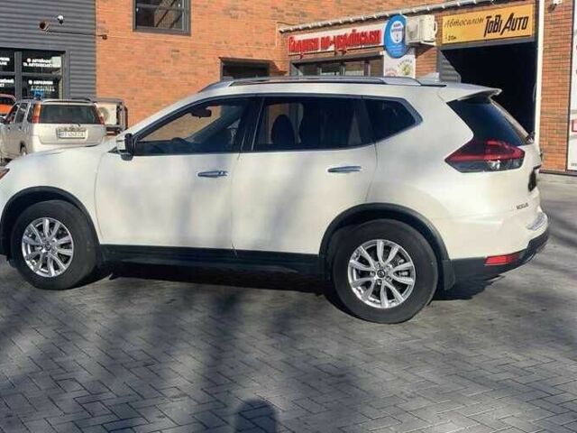 Белый Ниссан Rogue, объемом двигателя 2.5 л и пробегом 63 тыс. км за 12800 $, фото 3 на Automoto.ua