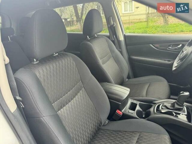 Білий Ніссан Rogue, об'ємом двигуна 2.49 л та пробігом 104 тис. км за 16500 $, фото 6 на Automoto.ua