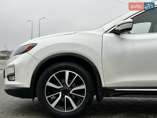 Белый Ниссан Rogue, объемом двигателя 2.49 л и пробегом 86 тыс. км за 20999 $, фото 5 на Automoto.ua