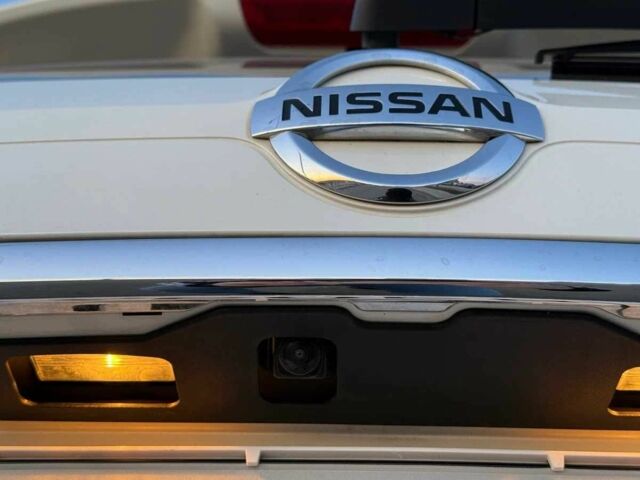 Белый Ниссан Rogue, объемом двигателя 2.5 л и пробегом 126 тыс. км за 14800 $, фото 4 на Automoto.ua