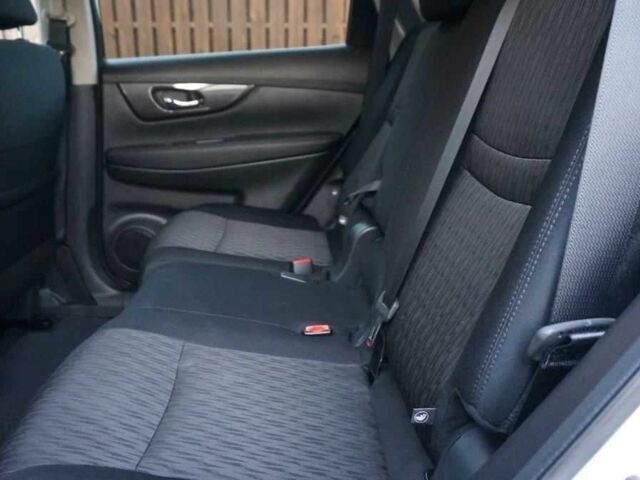 Белый Ниссан Rogue, объемом двигателя 2.5 л и пробегом 84 тыс. км за 14000 $, фото 13 на Automoto.ua