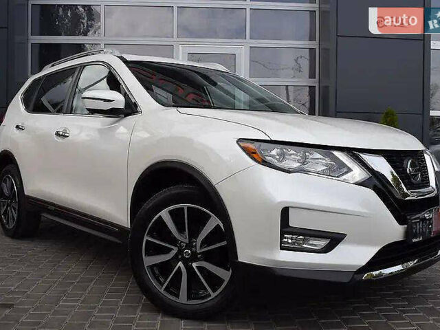 Білий Ніссан Rogue, об'ємом двигуна 2.49 л та пробігом 105 тис. км за 17500 $, фото 3 на Automoto.ua