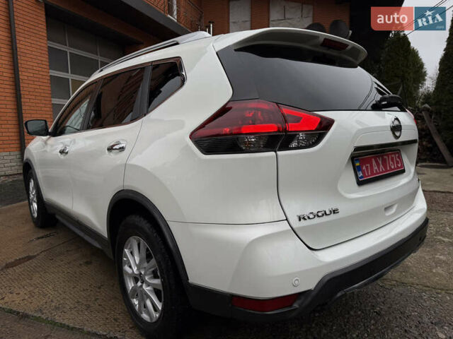 Белый Ниссан Rogue, объемом двигателя 2.5 л и пробегом 138 тыс. км за 13900 $, фото 21 на Automoto.ua