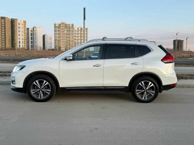 Белый Ниссан Rogue, объемом двигателя 2.5 л и пробегом 126 тыс. км за 14800 $, фото 3 на Automoto.ua