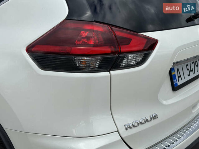 Белый Ниссан Rogue, объемом двигателя 2.49 л и пробегом 132 тыс. км за 16700 $, фото 19 на Automoto.ua