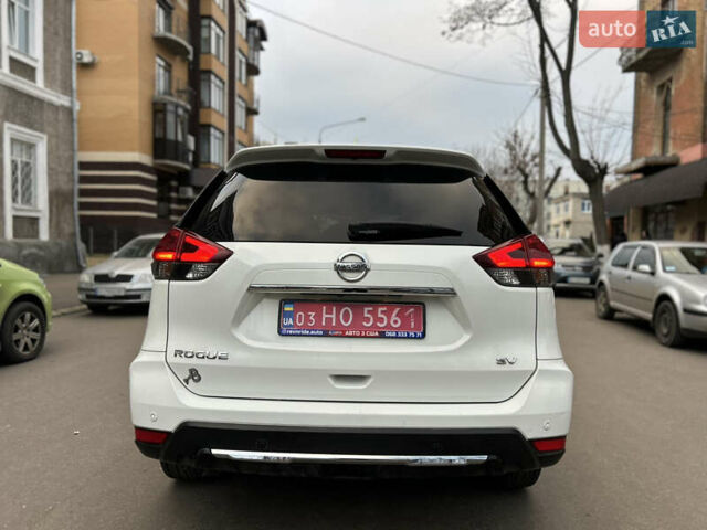 Белый Ниссан Rogue, объемом двигателя 2.49 л и пробегом 164 тыс. км за 14500 $, фото 3 на Automoto.ua