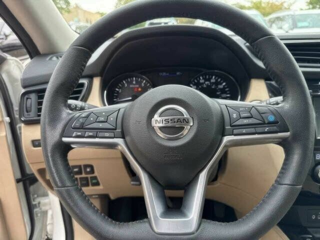 Белый Ниссан Rogue, объемом двигателя 2.5 л и пробегом 35 тыс. км за 8200 $, фото 11 на Automoto.ua