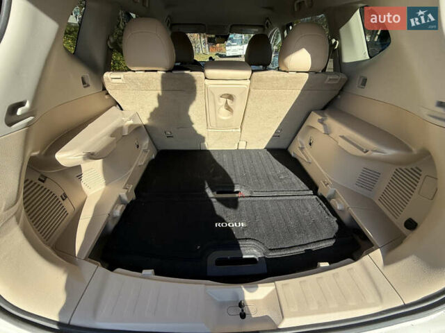 Белый Ниссан Rogue, объемом двигателя 2.49 л и пробегом 83 тыс. км за 16600 $, фото 14 на Automoto.ua