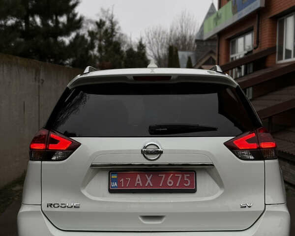 Белый Ниссан Rogue, объемом двигателя 2.5 л и пробегом 138 тыс. км за 13900 $, фото 19 на Automoto.ua