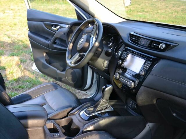 Білий Ніссан Rogue, об'ємом двигуна 2.5 л та пробігом 76 тис. км за 11000 $, фото 18 на Automoto.ua