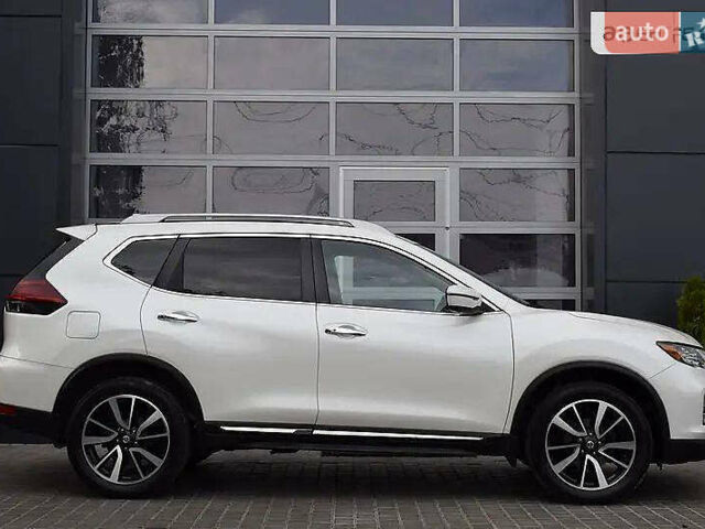 Білий Ніссан Rogue, об'ємом двигуна 2.49 л та пробігом 105 тис. км за 17500 $, фото 8 на Automoto.ua