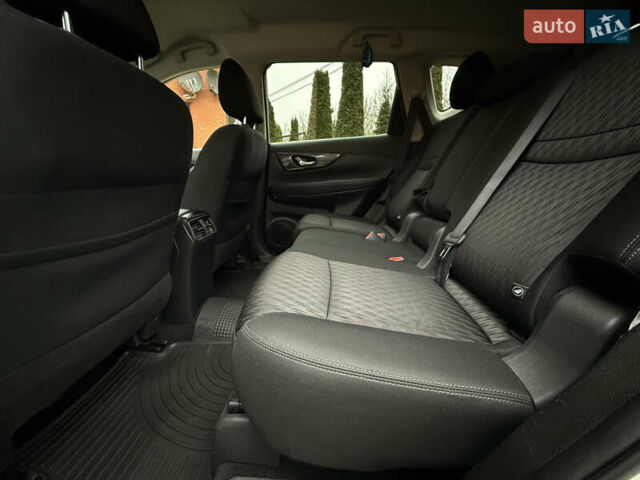 Белый Ниссан Rogue, объемом двигателя 2.5 л и пробегом 138 тыс. км за 13900 $, фото 47 на Automoto.ua