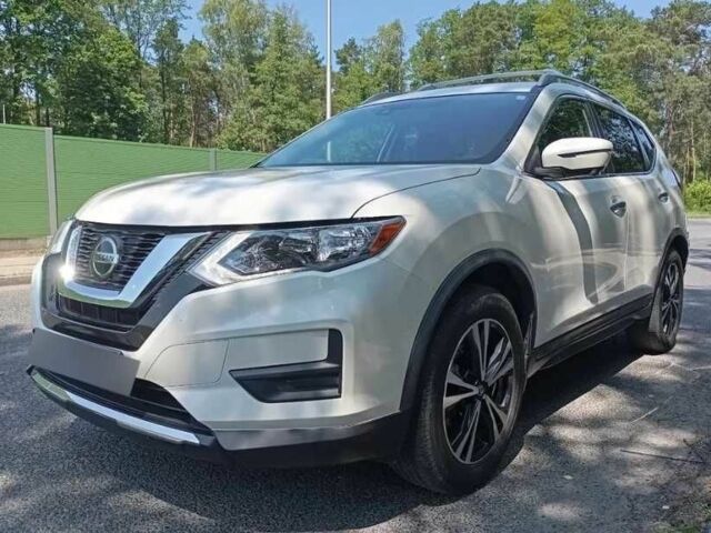 Білий Ніссан Rogue, об'ємом двигуна 2.5 л та пробігом 120 тис. км за 12000 $, фото 1 на Automoto.ua