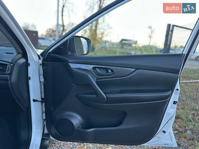 Білий Ніссан Rogue, об'ємом двигуна 2.49 л та пробігом 90 тис. км за 14200 $, фото 43 на Automoto.ua