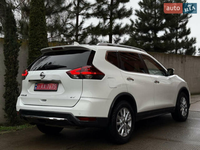 Белый Ниссан Rogue, объемом двигателя 2.5 л и пробегом 138 тыс. км за 13900 $, фото 16 на Automoto.ua
