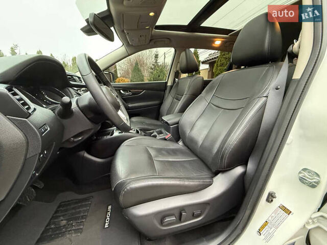 Белый Ниссан Rogue, объемом двигателя 2.49 л и пробегом 117 тыс. км за 17800 $, фото 16 на Automoto.ua