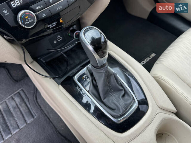 Белый Ниссан Rogue, объемом двигателя 2.49 л и пробегом 132 тыс. км за 16700 $, фото 29 на Automoto.ua