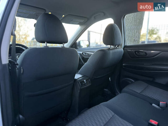 Білий Ніссан Rogue, об'ємом двигуна 2.49 л та пробігом 90 тис. км за 14200 $, фото 33 на Automoto.ua